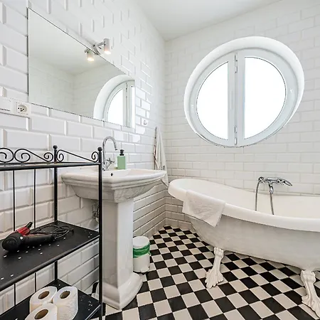 Pomorskie Bernadowska B&w Γκντίνια