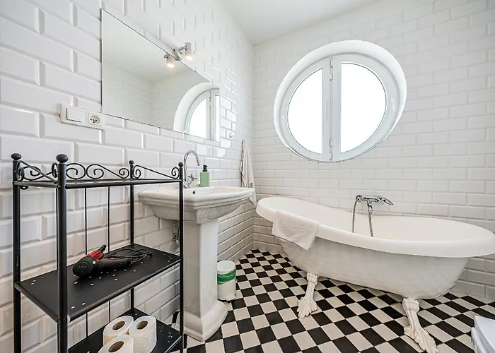 Pomorskie Bernadowska B&w غدينيا